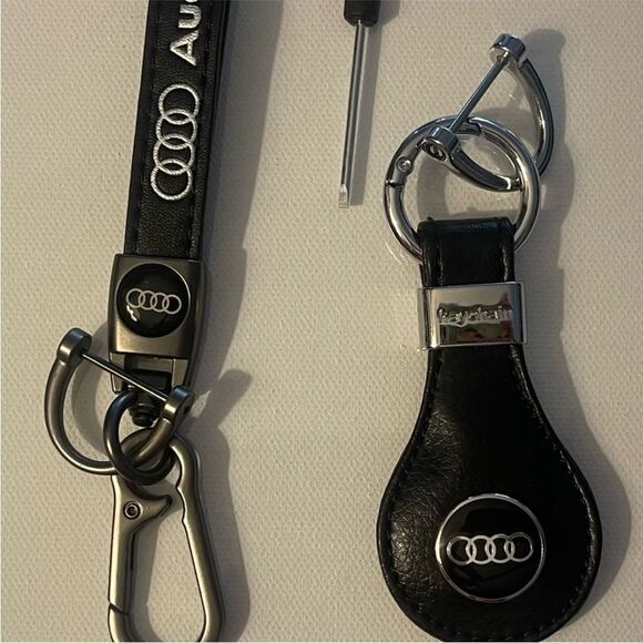 Audi Key Fob Keychain in Black Leather with Logo Set of 2 NWT - Picture 3 of 4